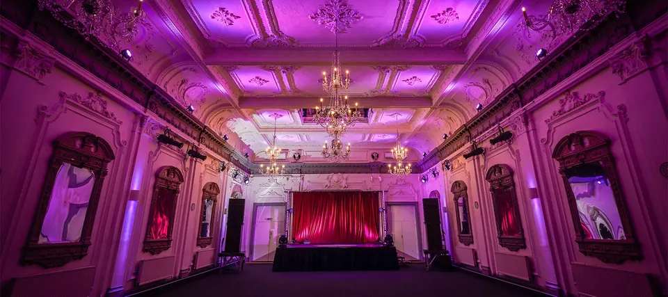 Bush Hall live room